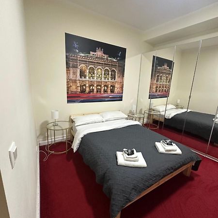 Datri Petite Suite 6 Виена Екстериор снимка