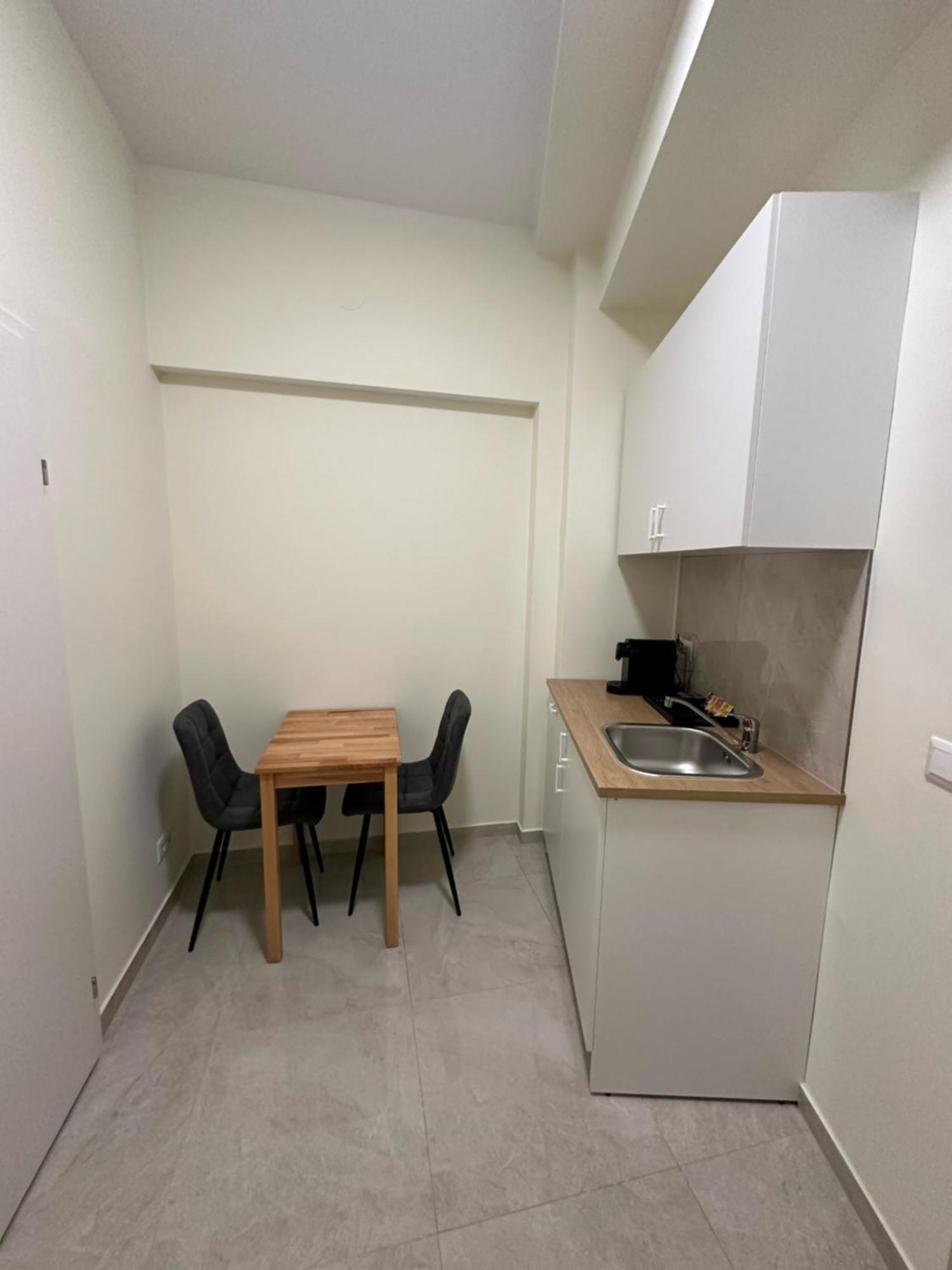 Datri Petite Suite 6 Виена Екстериор снимка